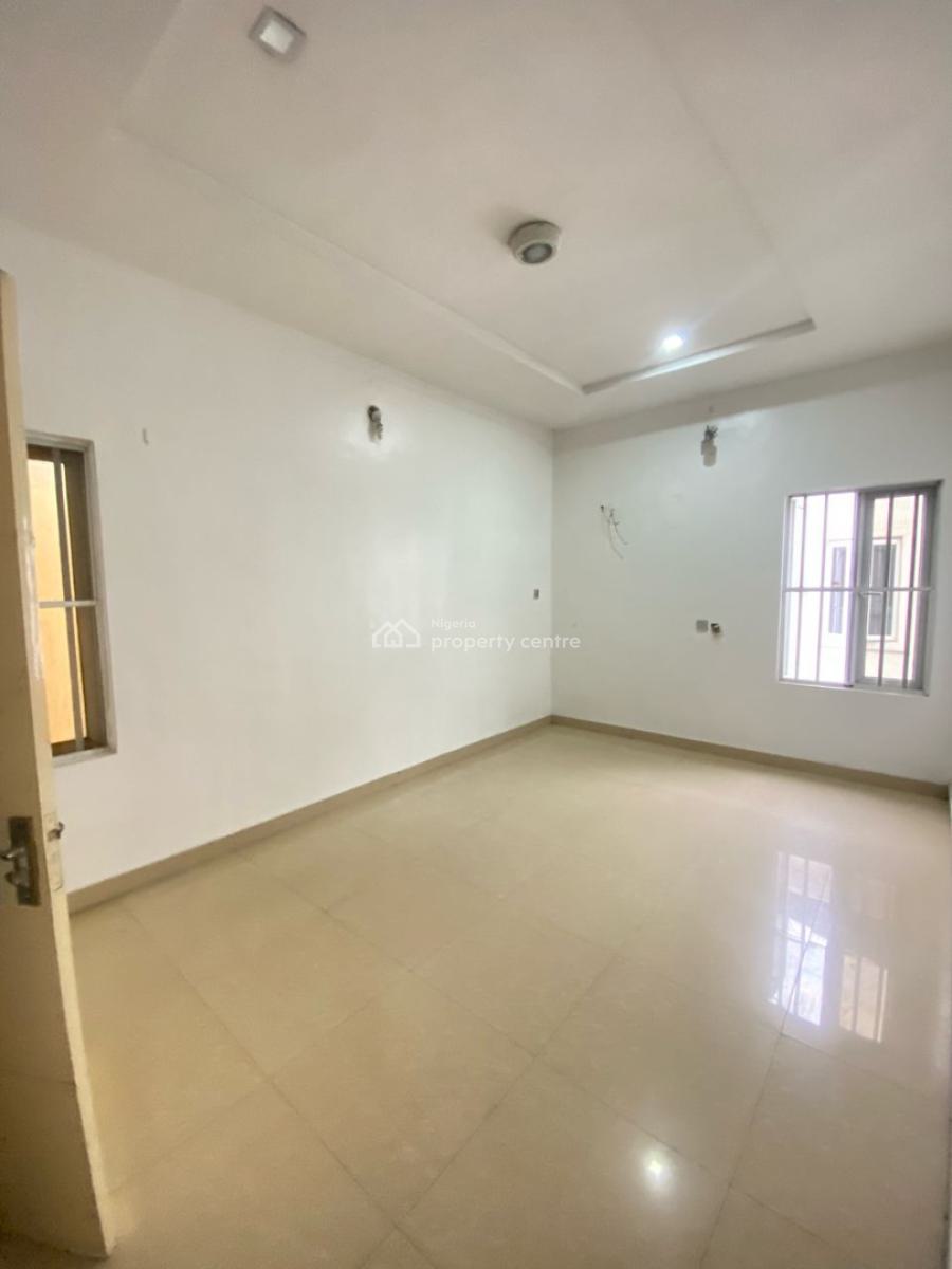 Lovely 4 Semi Detached Duplex with Bq and Self Compound, Chevron, Lekki, Lagos, Semi-detached Duplex for Rent