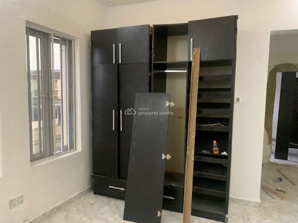 Self Contain, Ikate, Lekki, Lagos, Self Contain (single Rooms) for Rent