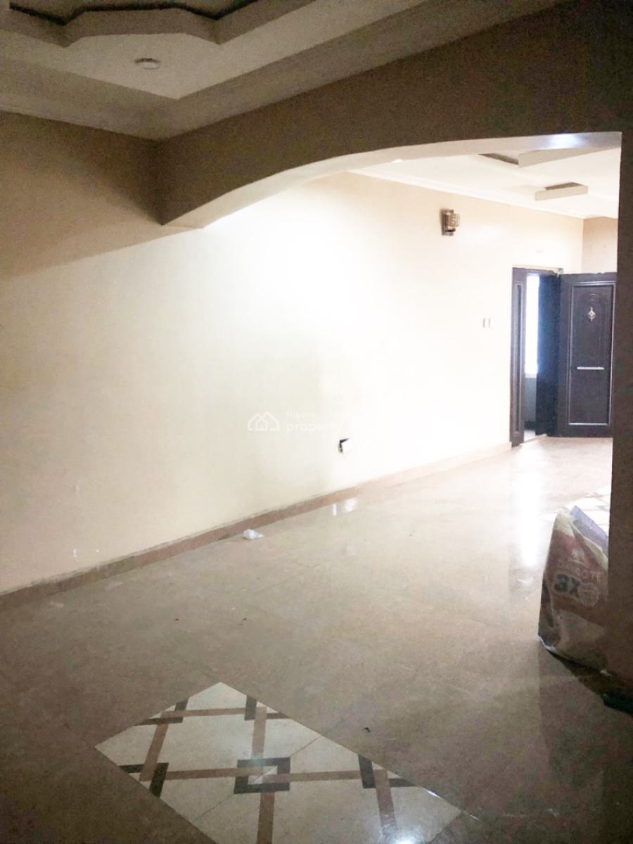 Luxury Renovated 3 Bedroom Flat, Ojodu Berger, Ojodu, Lagos, Flat / Apartment for Rent