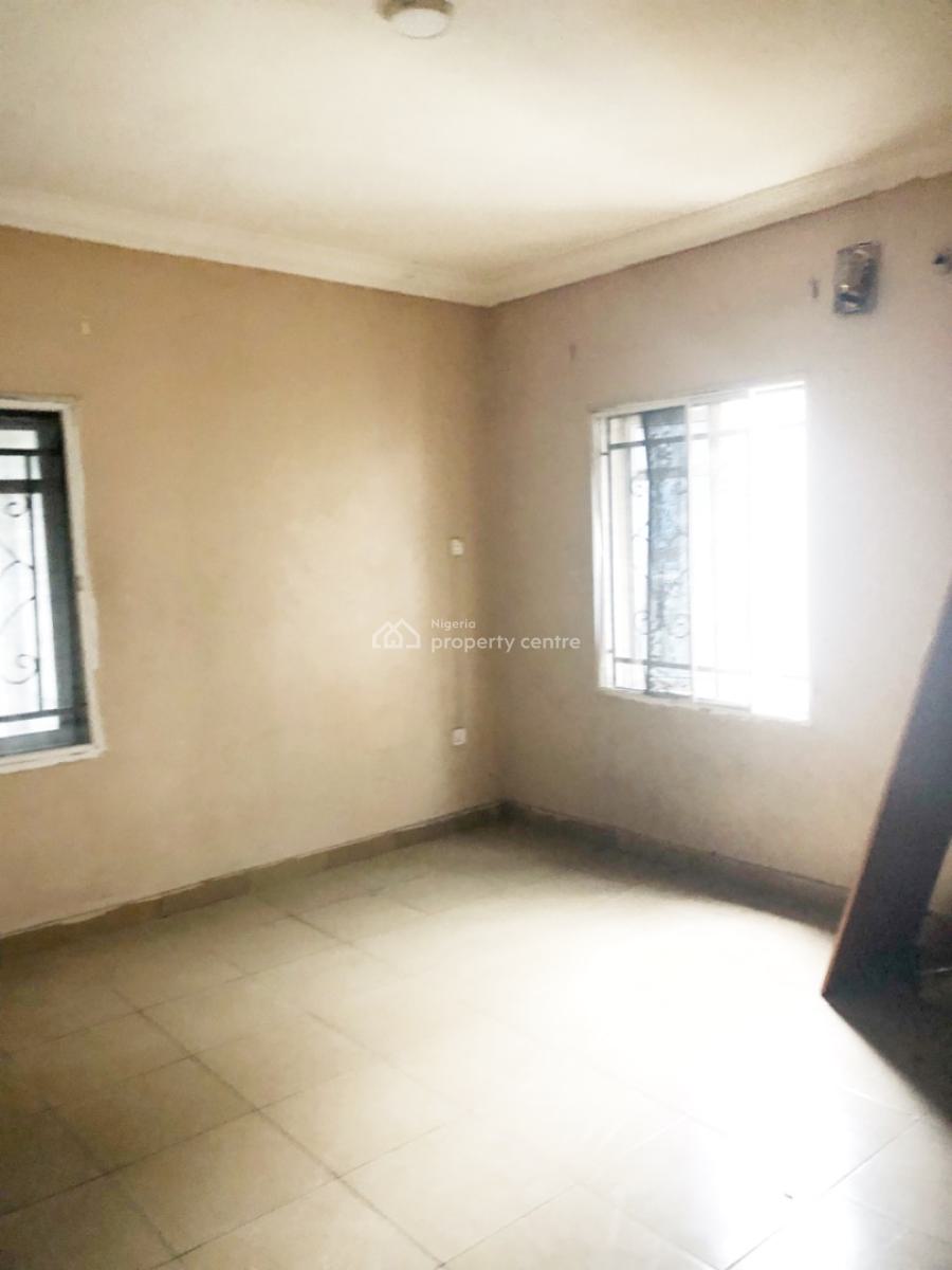 a Well Renovated Spacious 3 Bedroom Flat, Ojodu Berger, Ojodu, Lagos, Flat / Apartment for Rent
