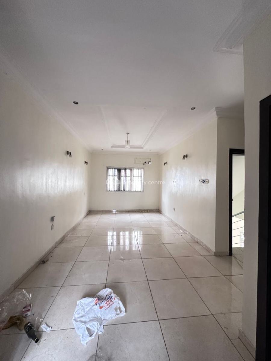 Neat and Lovely 3 Bedroom Terrace Duplex in an Estate Within a Serene Location, Osapa, Lekki, Lagos, Terraced Duplex for Rent