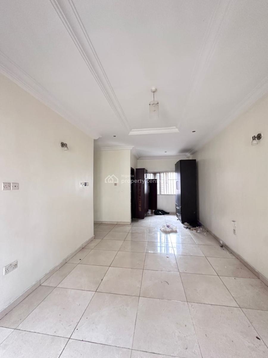 Neat and Lovely 3 Bedroom Terrace Duplex in an Estate Within a Serene Location, Osapa, Lekki, Lagos, Terraced Duplex for Rent