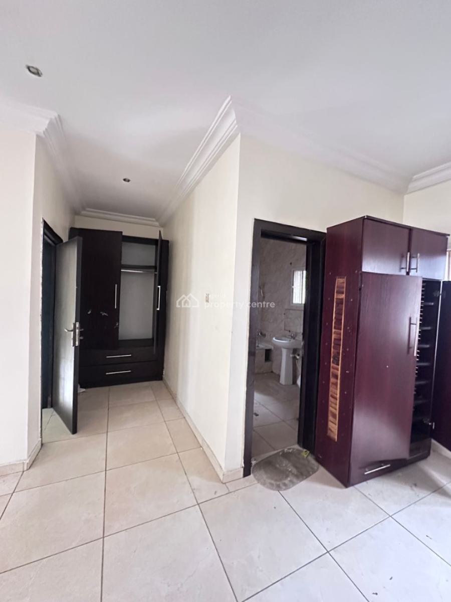 Neat and Lovely 3 Bedroom Terrace Duplex in an Estate Within a Serene Location, Osapa, Lekki, Lagos, Terraced Duplex for Rent
