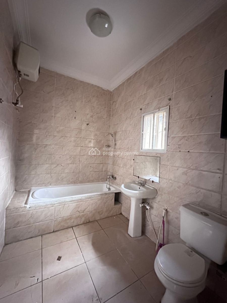 Neat and Lovely 3 Bedroom Terrace Duplex in an Estate Within a Serene Location, Osapa, Lekki, Lagos, Terraced Duplex for Rent