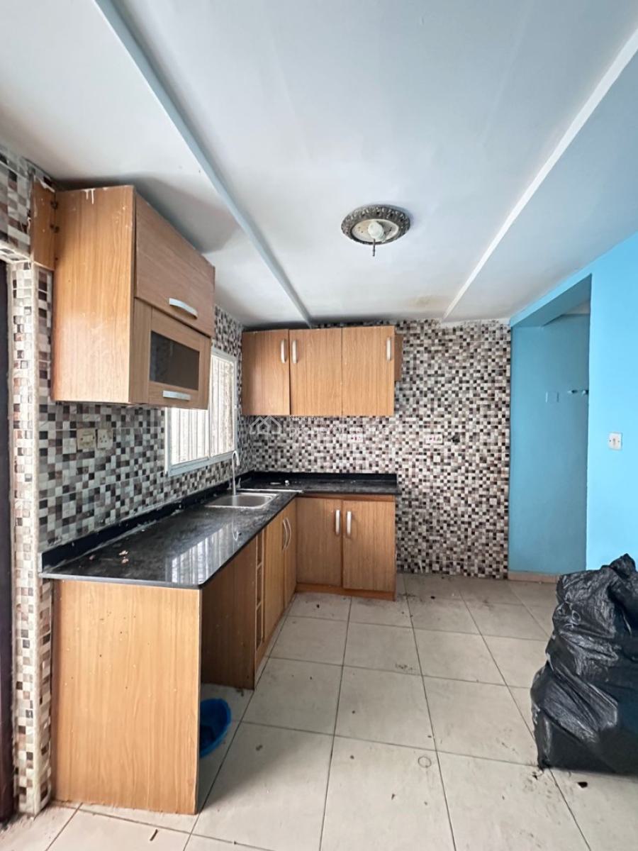 Neat and Lovely 3 Bedroom Terrace Duplex in an Estate Within a Serene Location, Osapa, Lekki, Lagos, Terraced Duplex for Rent