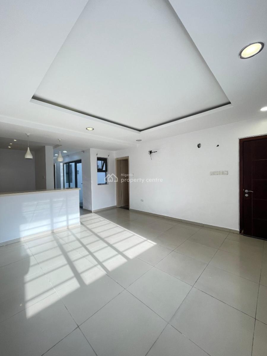 Beautiful 2 Bedroom Apartment in Prime Location, Osapa, Lekki, Lagos, Flat / Apartment for Sale