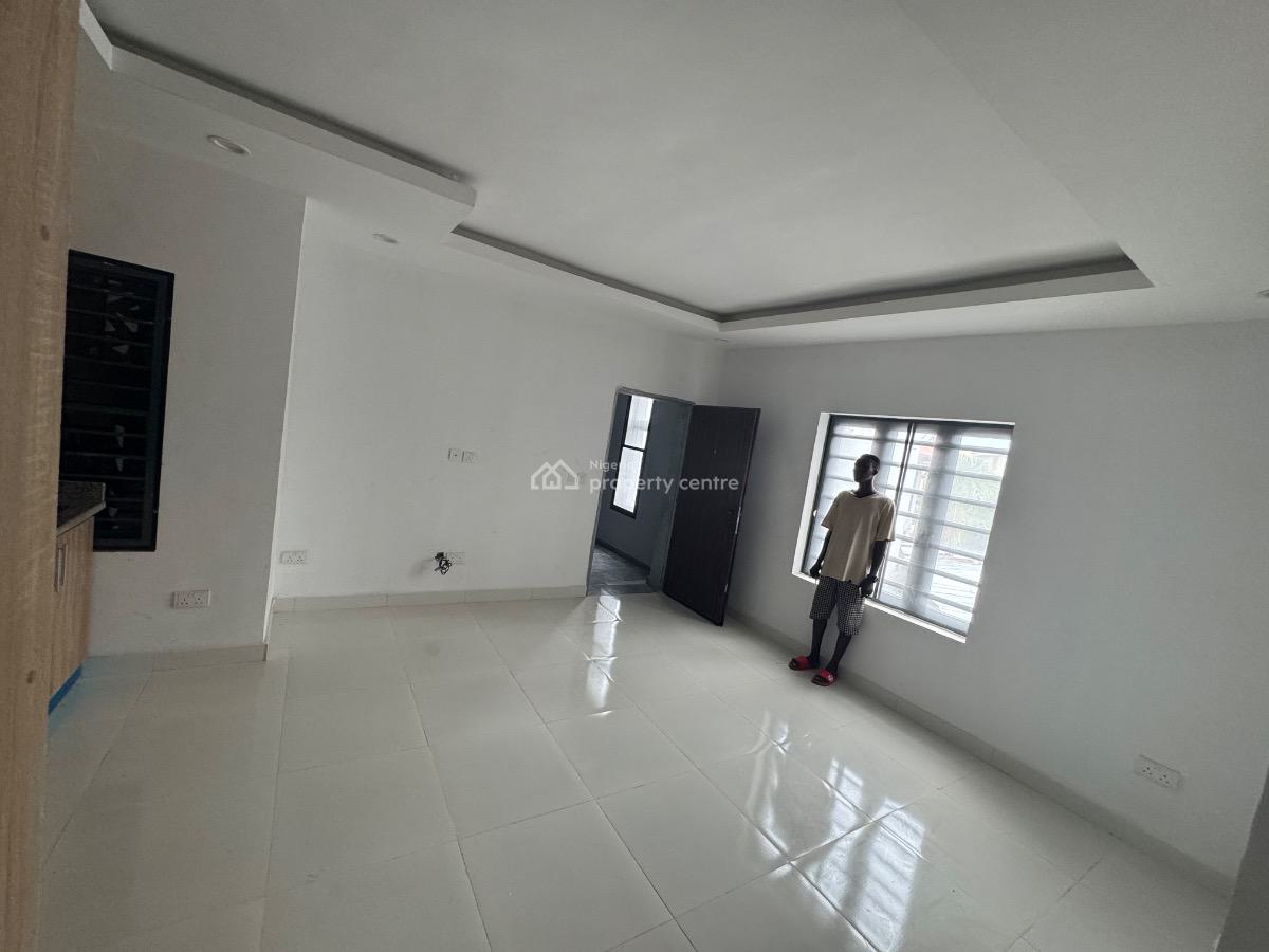a Super Luxury Fully Serviced 1 Bedroom with Stunning View, Off Spg Road, Ologolo, Lekki, Lagos, Mini Flat (room and Parlour) for Rent