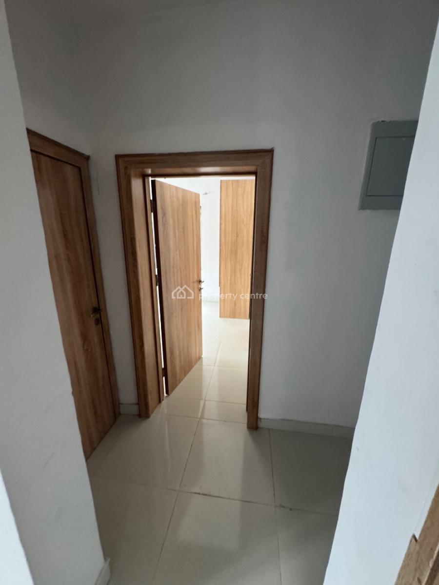 a Super Luxury Fully Serviced 1 Bedroom with Stunning View, Off Spg Road, Ologolo, Lekki, Lagos, Mini Flat (room and Parlour) for Rent
