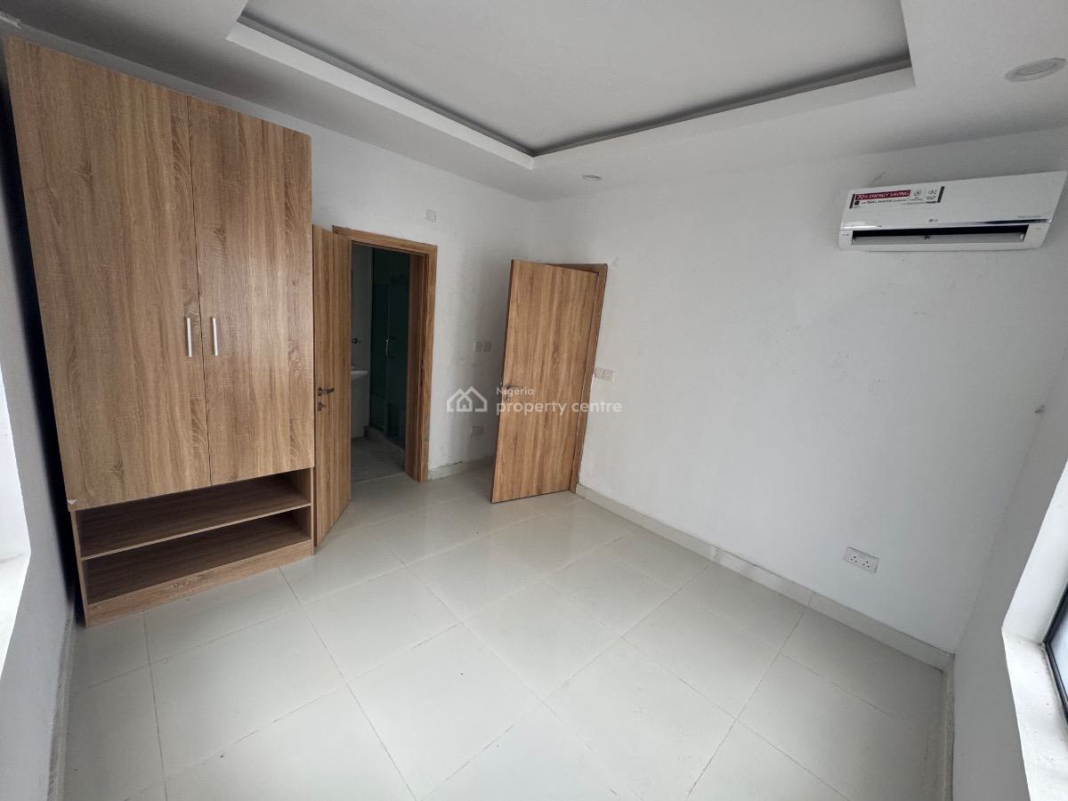 a Super Luxury Fully Serviced 1 Bedroom with Stunning View, Off Spg Road, Ologolo, Lekki, Lagos, Mini Flat (room and Parlour) for Rent