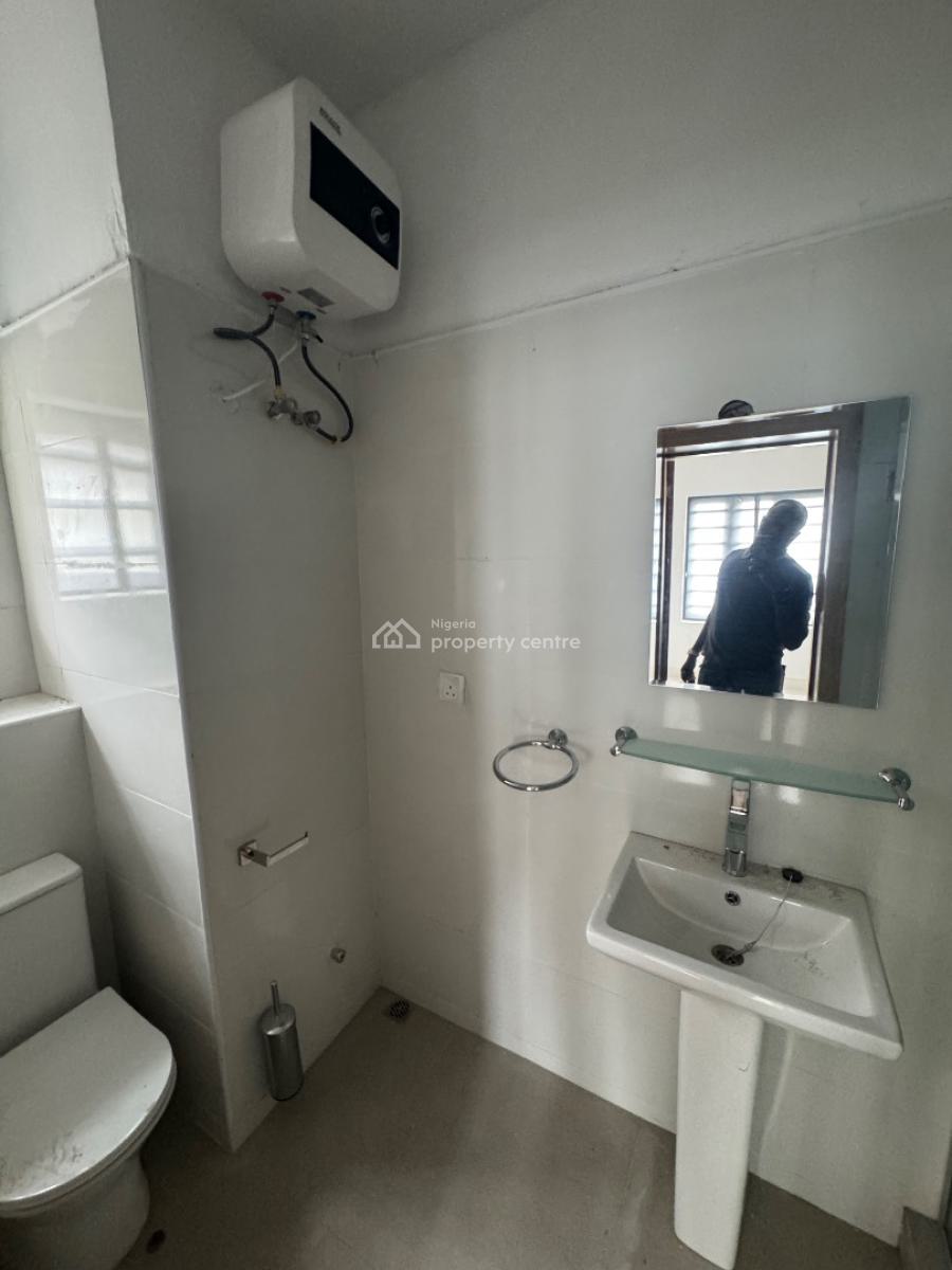 a Super Luxury Fully Serviced 1 Bedroom with Stunning View, Off Spg Road, Ologolo, Lekki, Lagos, Mini Flat (room and Parlour) for Rent