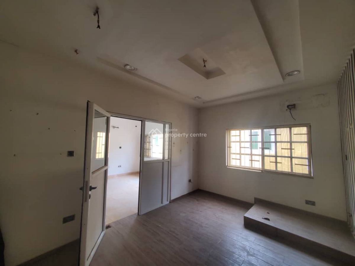 Luxury 2 Bedroom Commercial Property, Lekki Phase 1, Lekki, Lagos, Shop for Rent