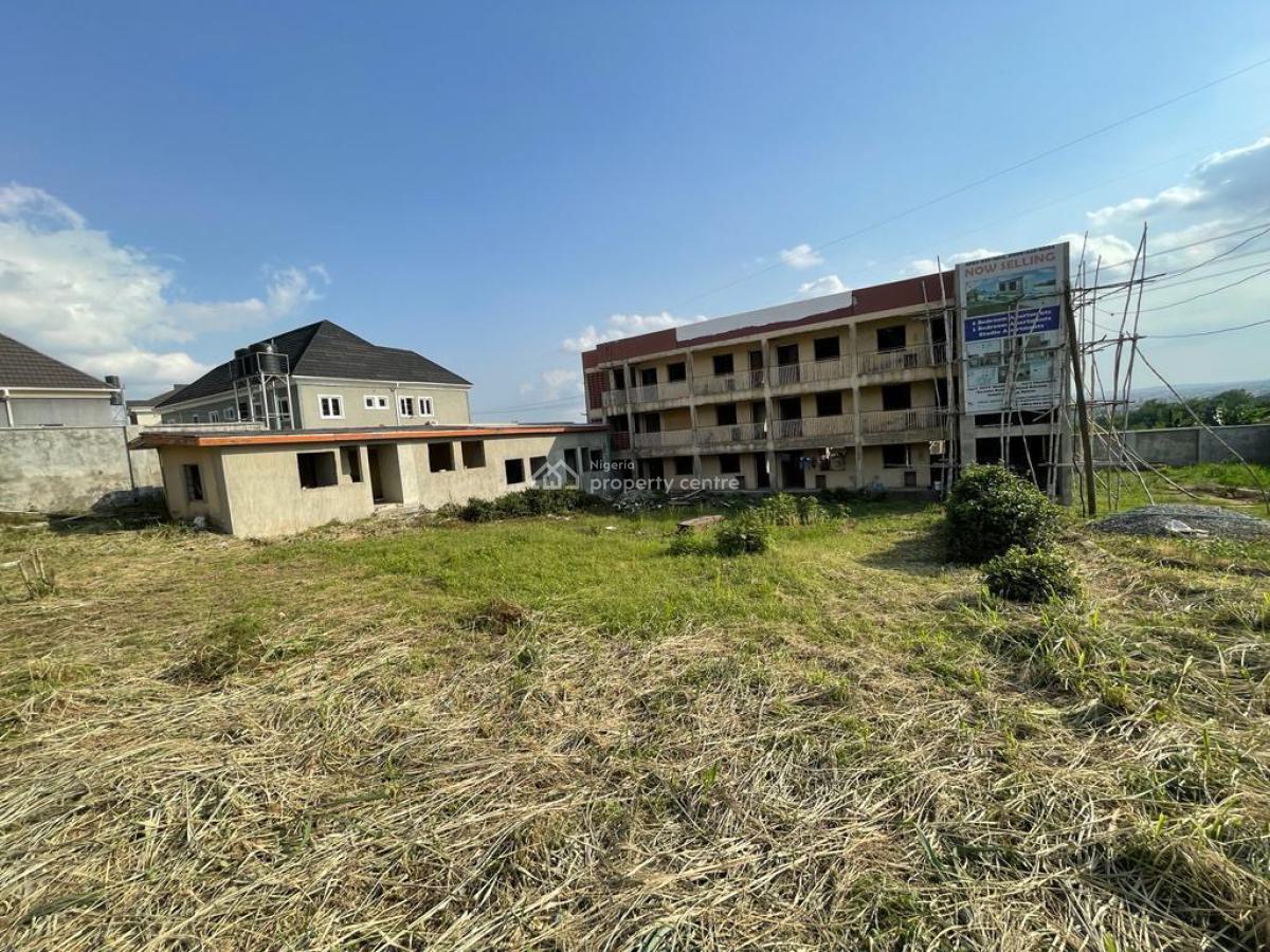 Investors Dream: 16-unit Apartment Block with Commercial Potential, Jericho Gra, Ibadan, Oyo, Block of Flats for Sale
