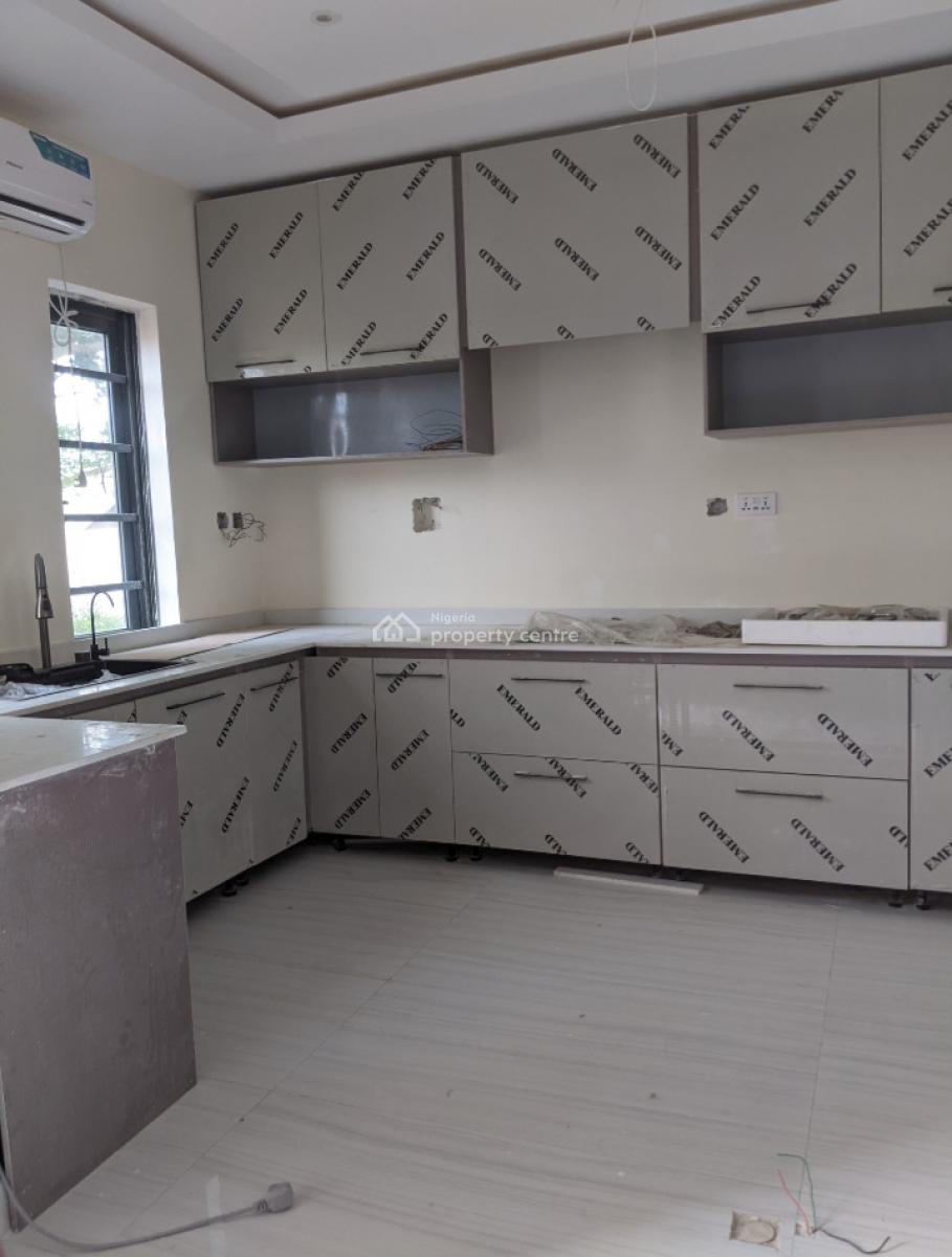 Luxury 3-bedroom Apartment, Off Freedom Way, Lekki Phase 1, Lekki, Lagos, Flat / Apartment for Sale