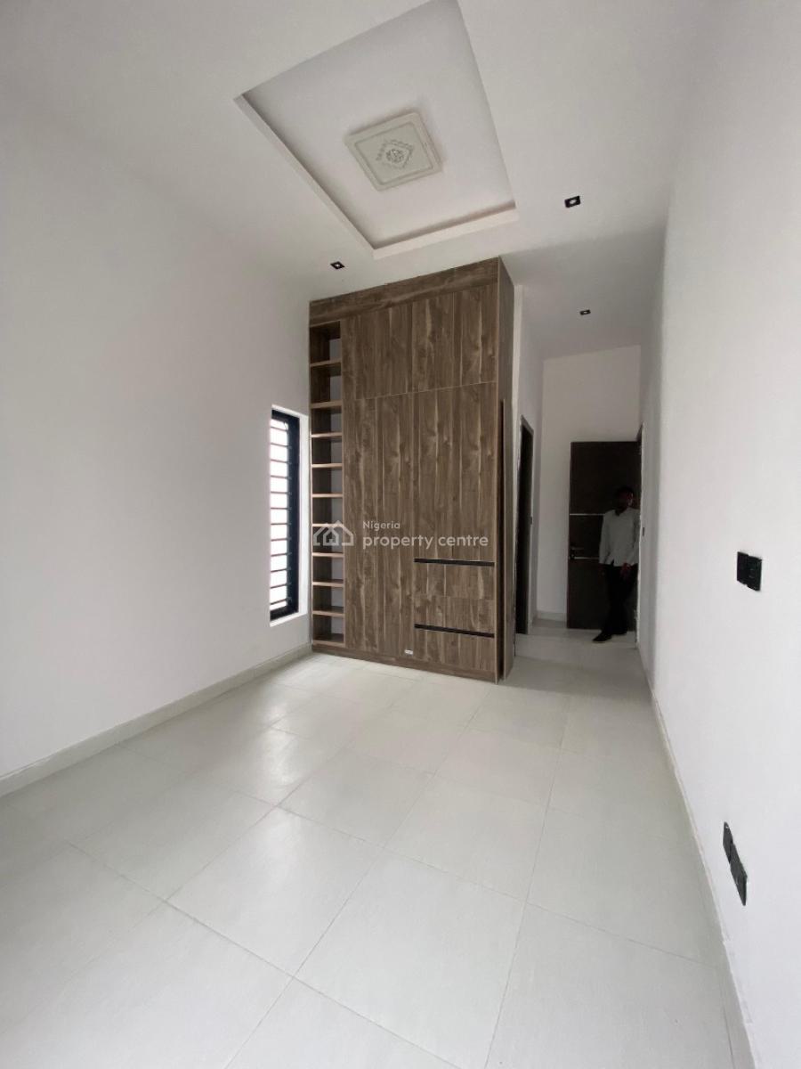 5 Bedroom Fully Detached Duplex with Bq, Osapa, Lekki, Lagos, Detached Duplex for Sale