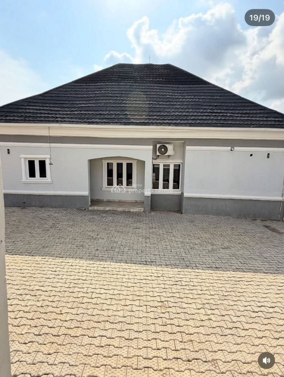 Smart Bungalow 3 Bedroom Fully Detached with Bq, Gwarinpa, Abuja, Detached Bungalow for Rent