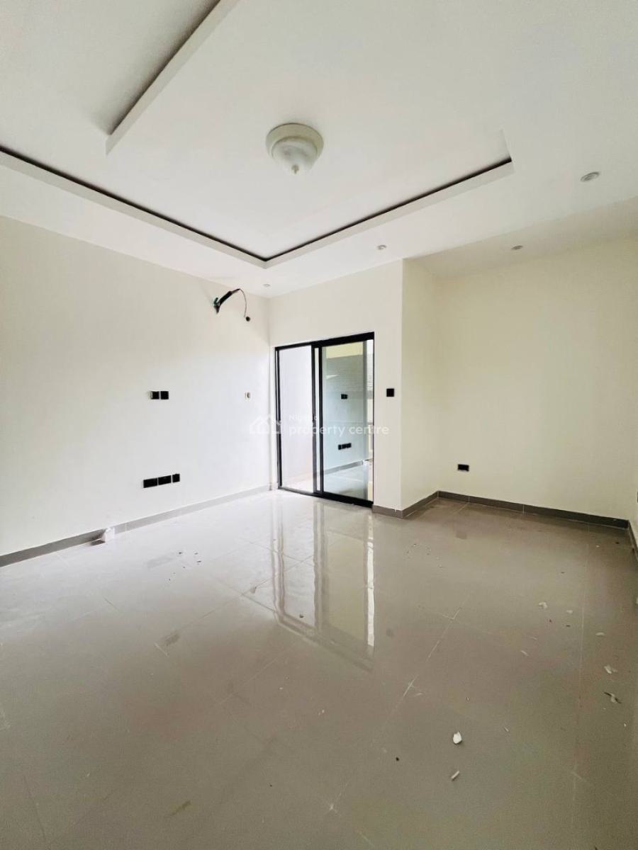 2 Bedroom Apartment, in a Gated and Secured Estate, Ikate, Lekki, Lagos, Block of Flats for Sale