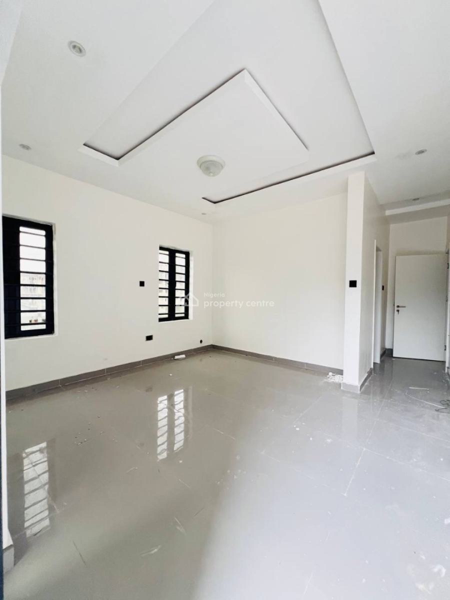 2 Bedroom Apartment, in a Gated and Secured Estate, Ikate, Lekki, Lagos, Block of Flats for Sale