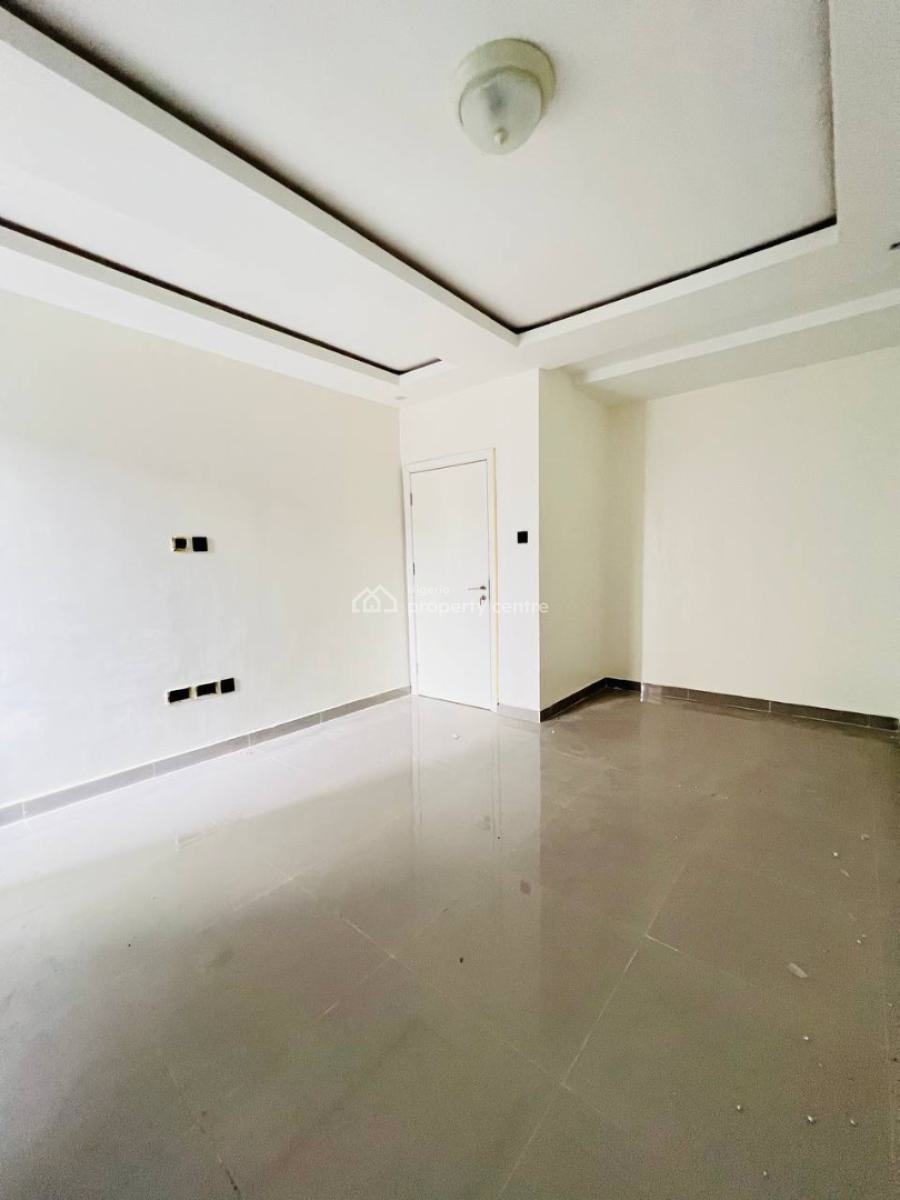 2 Bedroom Apartment, in a Gated and Secured Estate, Ikate, Lekki, Lagos, Block of Flats for Sale