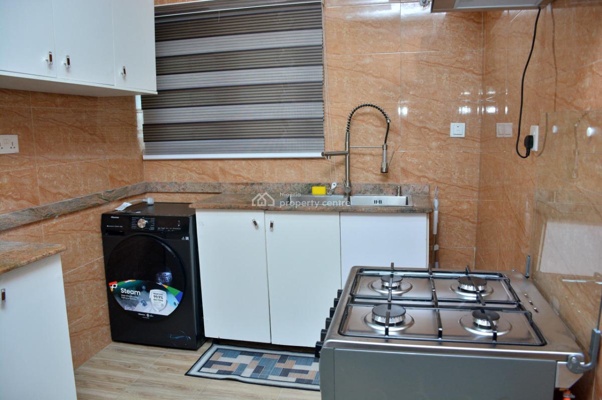 2 Bedroom Apartment, Ladoke Akintola Road, Ikeja Gra, Ikeja, Lagos, Flat / Apartment Short Let
