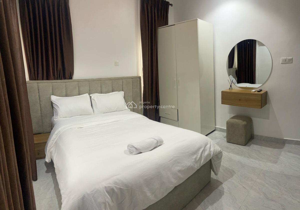 2 Bedroom Apartment, Ladoke Akintola Road, Ikeja Gra, Ikeja, Lagos, Flat / Apartment Short Let