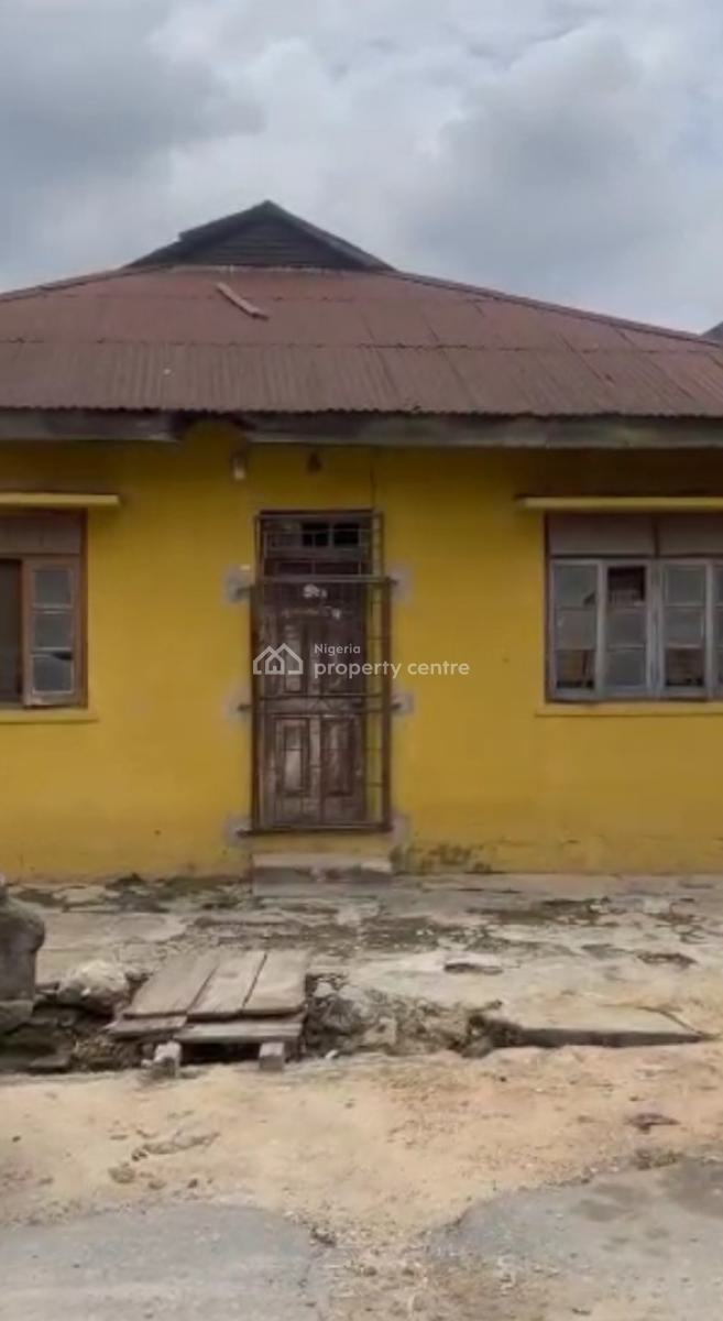 Bungalow on Full Plot, Onasanya Street, Off Fashoro Road, Surulere, Lagos, Land for Sale