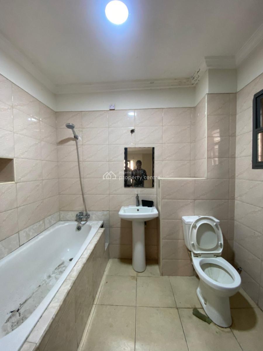 3 Bedroom Flat Apartment, Osapa, Lekki, Lagos, Flat / Apartment for Rent