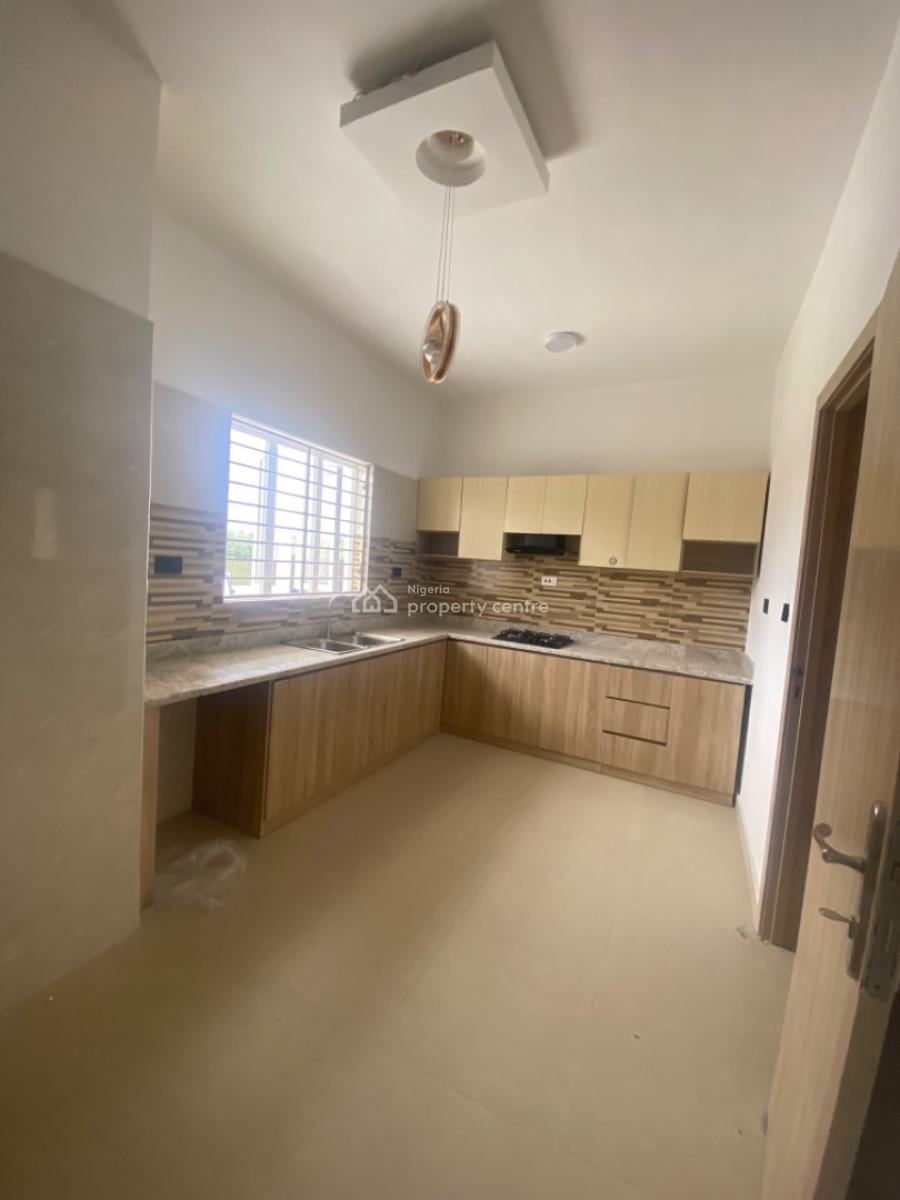 Brand New Luxury 2 Bedroom Duplex, Crescent Estate, Mobile Road, Ilaje, Ajah, Lagos, Terraced Duplex for Rent