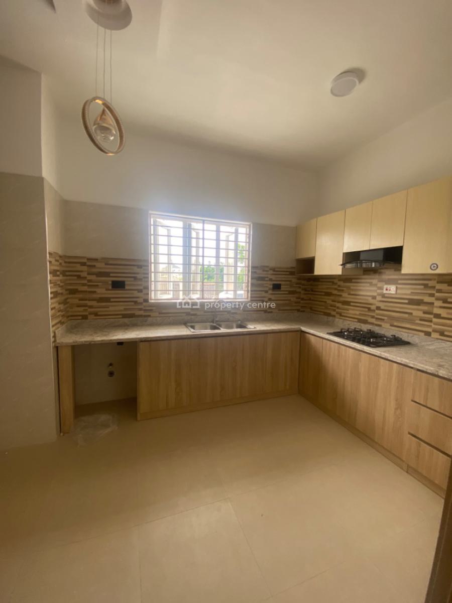 Brand New Luxury 2 Bedroom Duplex, Crescent Estate, Mobile Road, Ilaje, Ajah, Lagos, Terraced Duplex for Rent