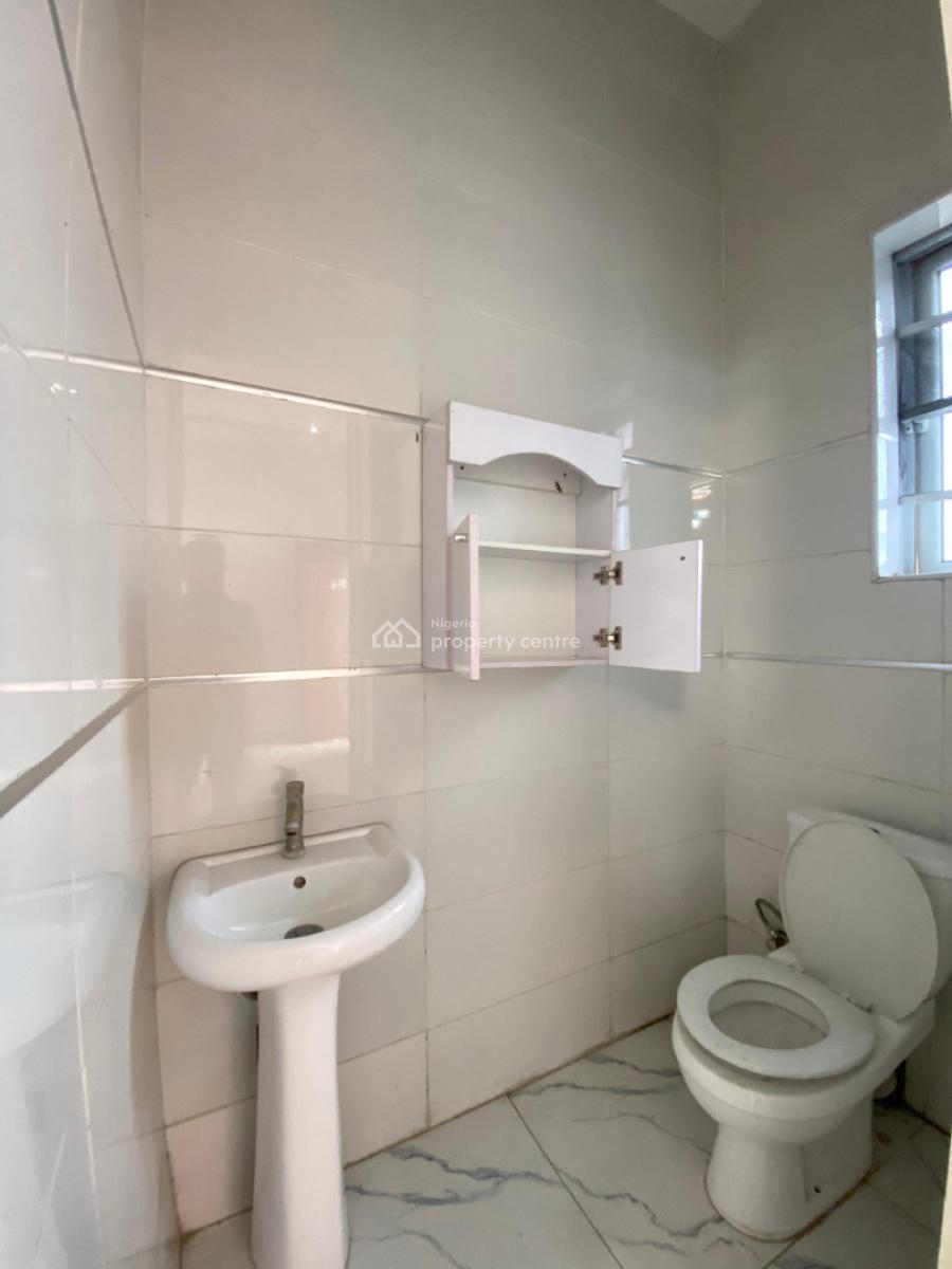 3 Bedroom Flat Apartment, Osapa, Lekki, Lagos, Flat / Apartment for Rent