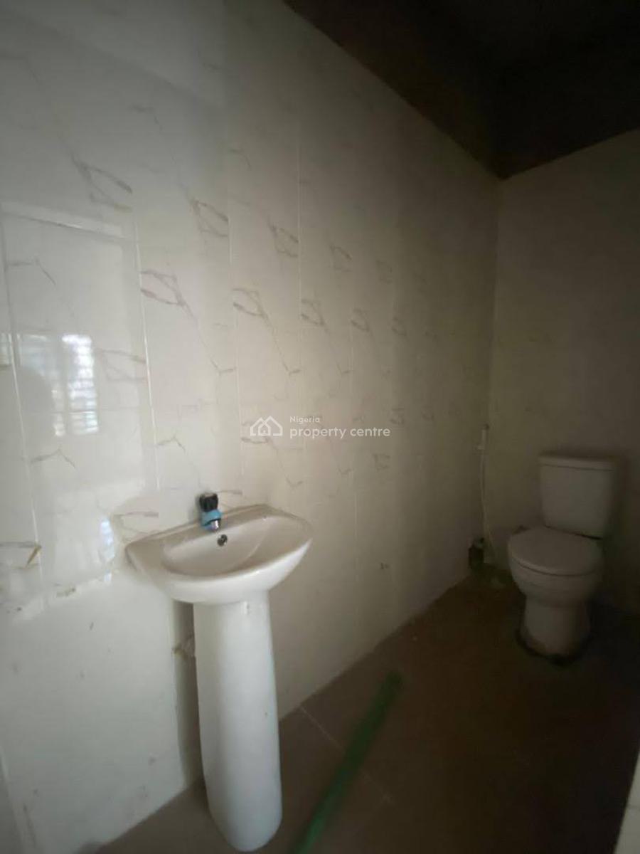 Newly Built Tastefully Built 2 Bedroom Apartment Upstairs and Downstai, Off Ogunlana Drive, Surulere, Lagos, Flat / Apartment for Rent