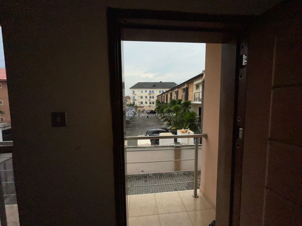Luxury 4 Bedroom Terrace +bq with Excellent Features, Osapa London, Lekki, Lagos, Terraced Duplex for Sale