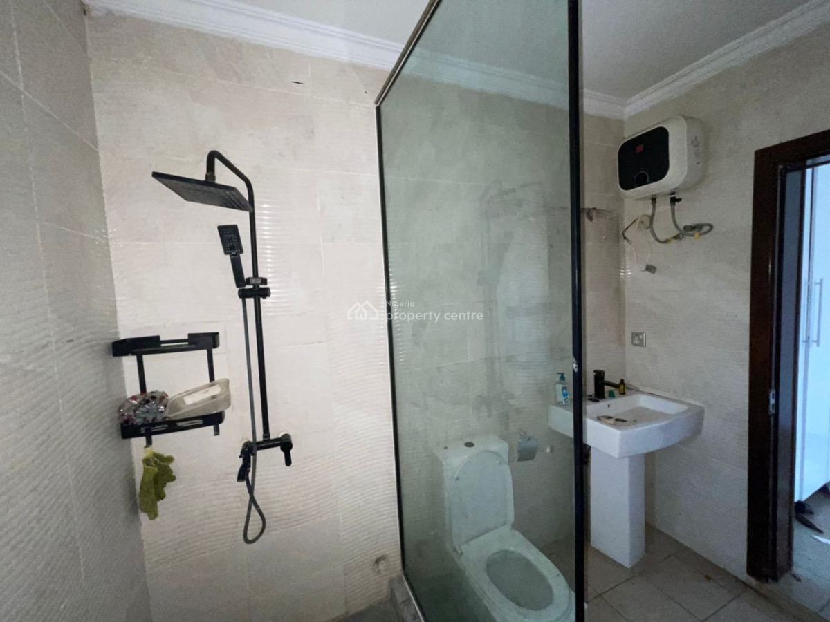 Luxury 4 Bedroom Terrace +bq with Excellent Features, Osapa London, Lekki, Lagos, Terraced Duplex for Sale