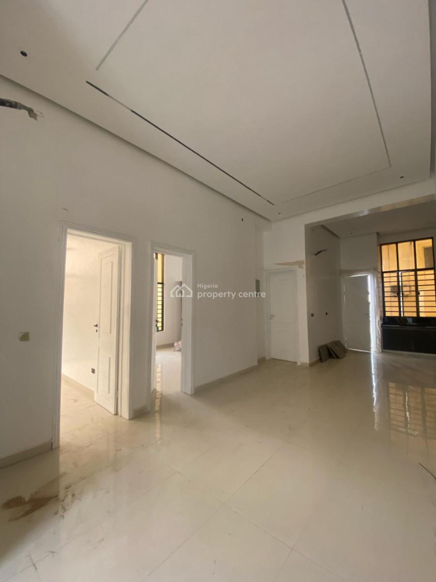 Urgent Alert !!! 3 Bedroom Apartment, Lekki Phase 1, Lekki, Lagos, Flat / Apartment for Sale