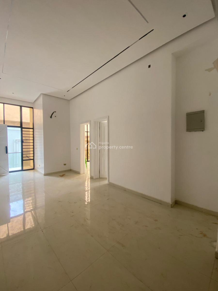 Urgent Alert !!! 3 Bedroom Apartment, Lekki Phase 1, Lekki, Lagos, Flat / Apartment for Sale