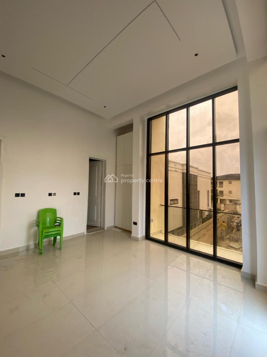Urgent Alert !!! 3 Bedroom Apartment, Lekki Phase 1, Lekki, Lagos, Flat / Apartment for Sale