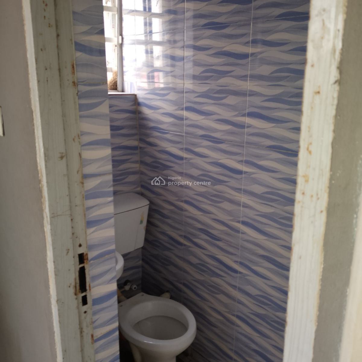 a Very Sharp 2 Bedroom Apartment, Westwood Estate, Badore, Ajah, Lagos, Flat / Apartment for Rent