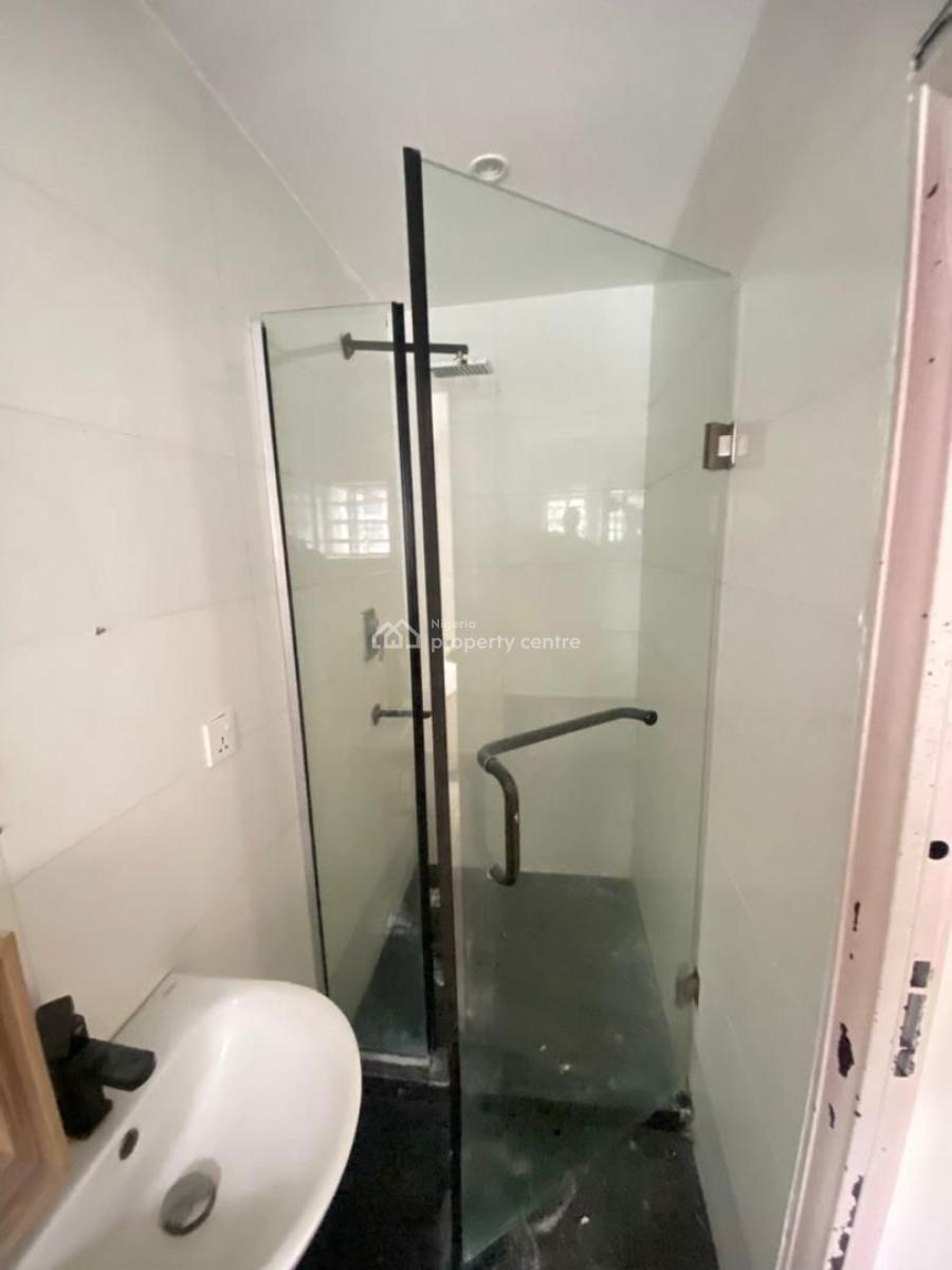 Exquisite 2 Bedroom Apartment, Lekki Phase 1, Lekki, Lagos, Flat / Apartment for Rent