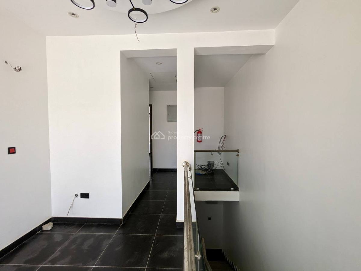 5 Bedrooms Semi-detached Duplex with a Governors Consent, Ocean Bay Estate, Lekki, Lagos, Semi-detached Duplex for Sale