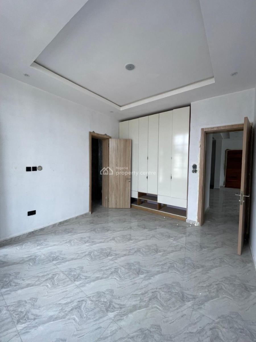 Serviced Brand New 2 Bedroom Apartment in a Secured Estate, Ikota, Lekki, Lagos, Flat / Apartment for Rent