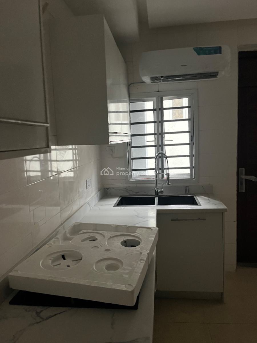 Newly Renovated 4 Bedroom Duplex with Bq, Lekki Phase 1, Lekki, Lagos, Terraced Duplex for Rent