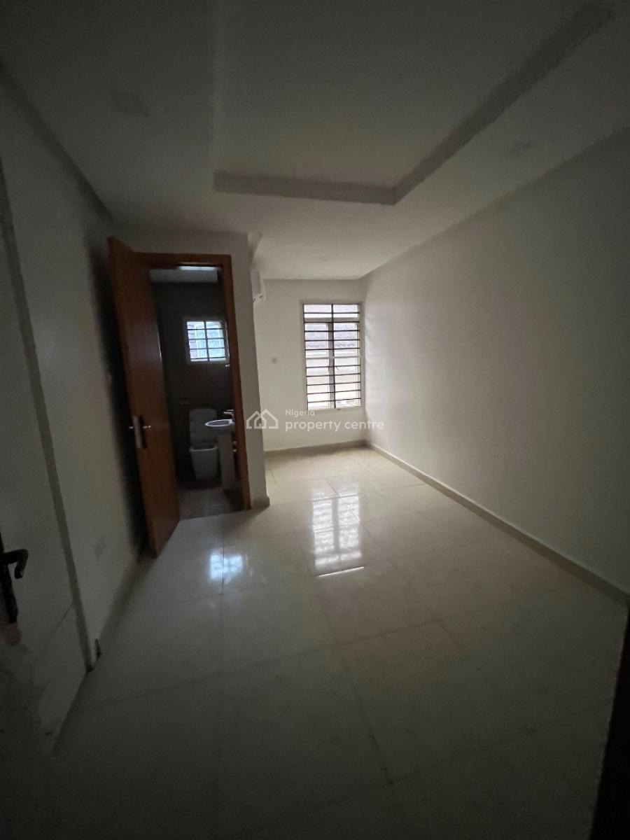 Newly Renovated 4 Bedroom Duplex with Bq, Lekki Phase 1, Lekki, Lagos, Terraced Duplex for Rent