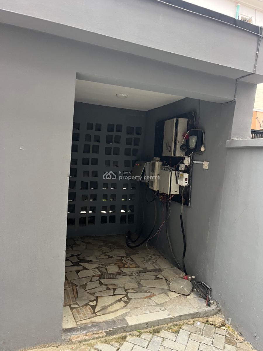 Newly Renovated 4 Bedroom Duplex with Bq, Lekki Phase 1, Lekki, Lagos, Terraced Duplex for Rent