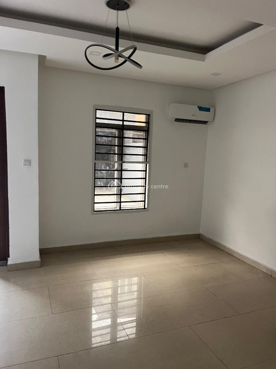 Newly Renovated 4 Bedroom Duplex with Bq, Lekki Phase 1, Lekki, Lagos, Terraced Duplex for Rent