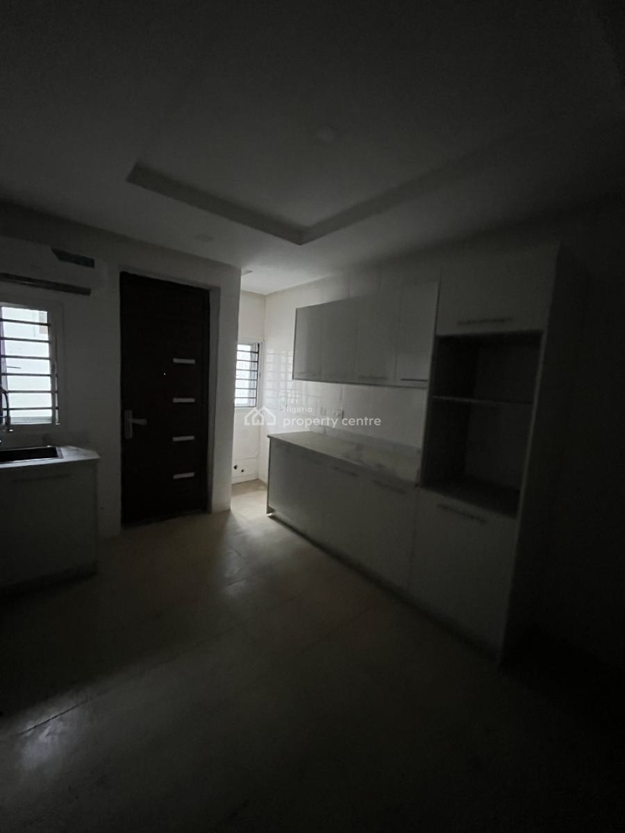 Newly Renovated 4 Bedroom Duplex with Bq, Lekki Phase 1, Lekki, Lagos, Terraced Duplex for Rent