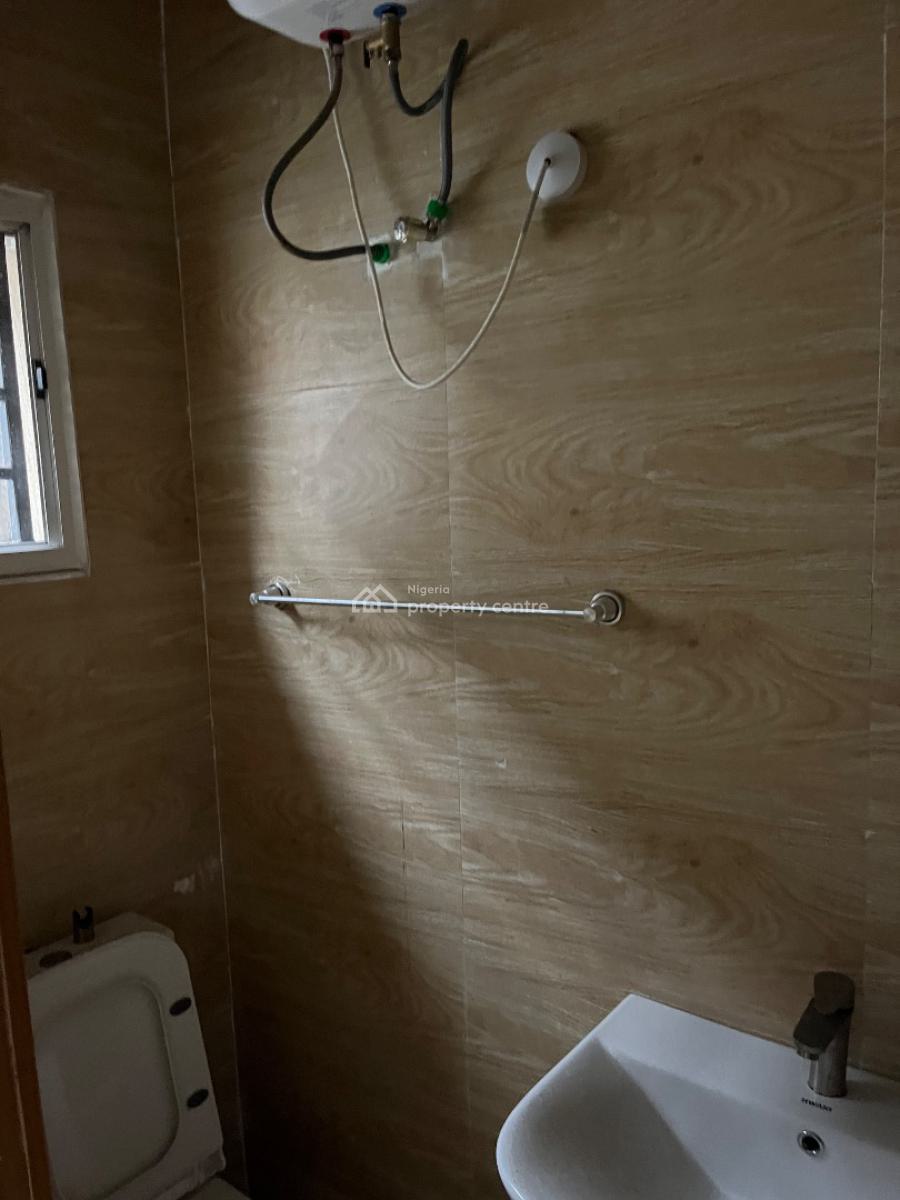 Newly Renovated 4 Bedroom Duplex with Bq, Lekki Phase 1, Lekki, Lagos, Terraced Duplex for Rent
