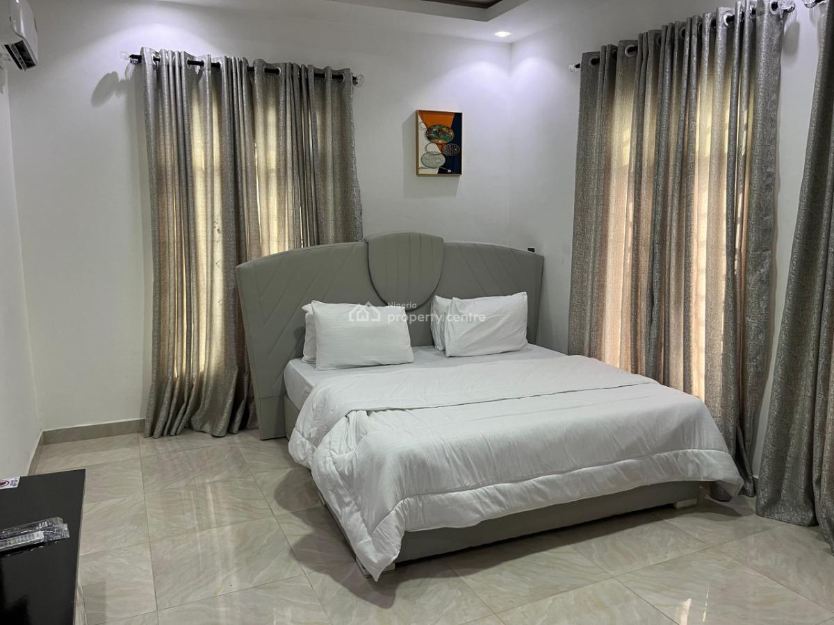 3 Bedroom Apartment, Oduduwa Way, Ikeja Gra, Ikeja, Lagos, Flat / Apartment Short Let