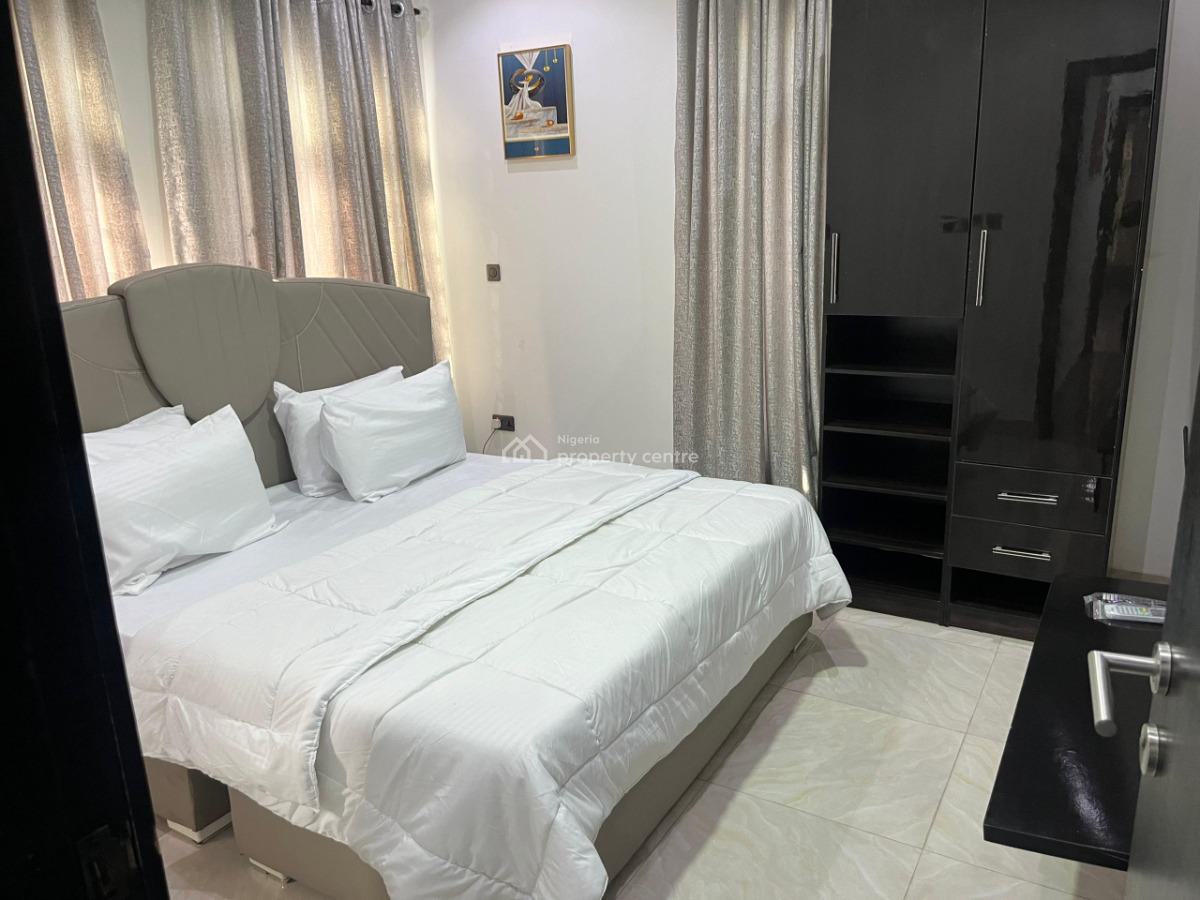 3 Bedroom Apartment, Oduduwa Way, Ikeja Gra, Ikeja, Lagos, Flat / Apartment Short Let