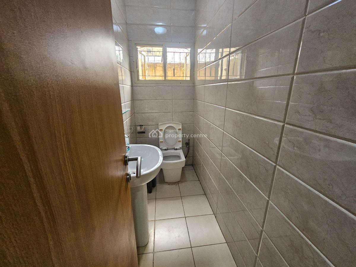 Commercial 4 Bedroom Duplex with Detached Bq, Muri Okunola Street, Victoria Island (vi), Lagos, Office Space for Sale