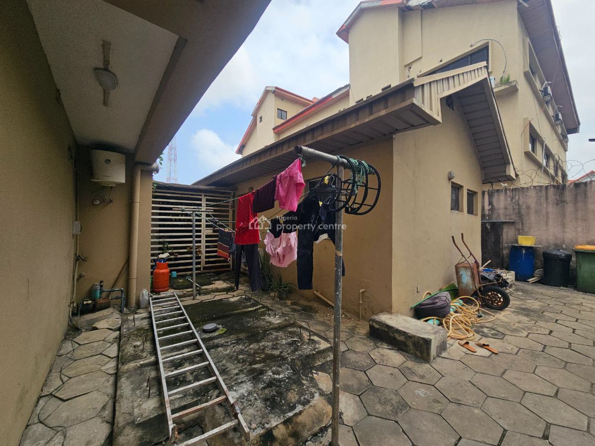 Commercial 4 Bedroom Duplex with Detached Bq, Muri Okunola Street, Victoria Island (vi), Lagos, Office Space for Sale