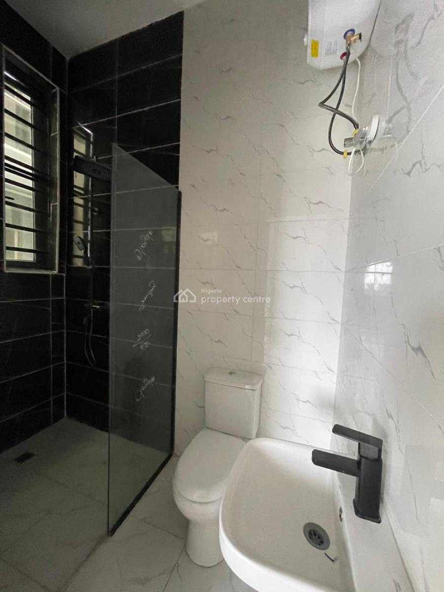 Serviced Brand New 2 Bedroom Apartment, Ologolo, Lekki, Lagos, Flat / Apartment for Rent